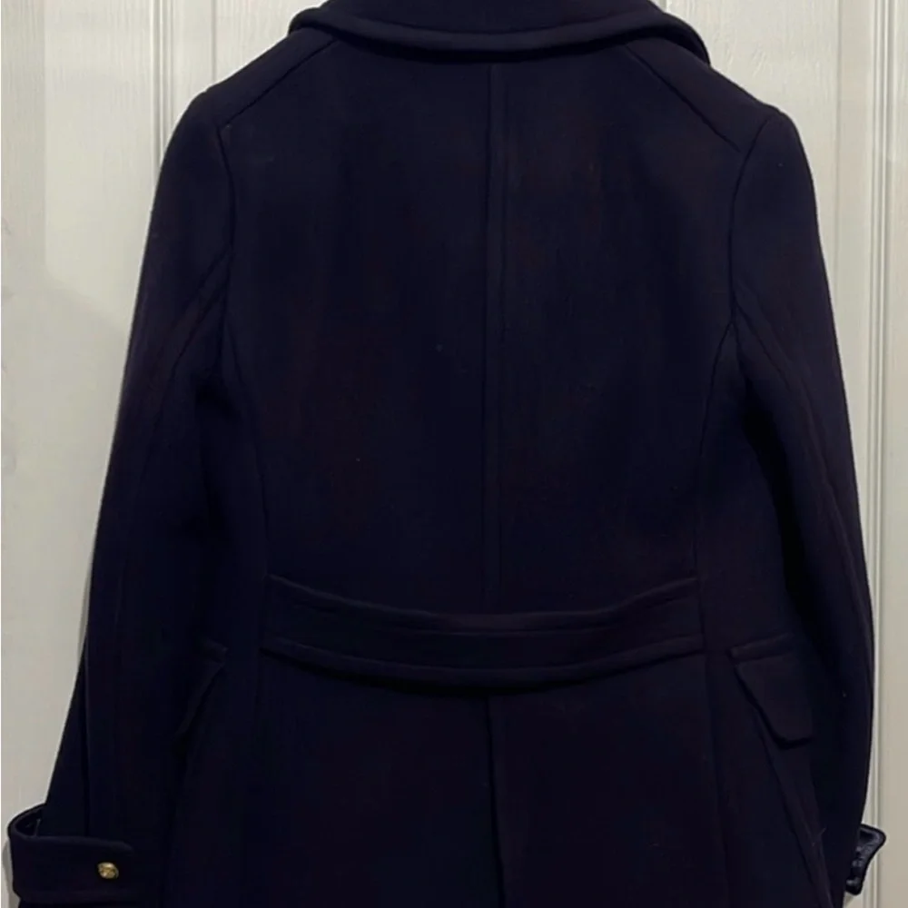 J.Crew Majesty Wool Navy Peacoat Double Breasted Gold Button Women’s Size 6 EUC - Picture 2 of 4